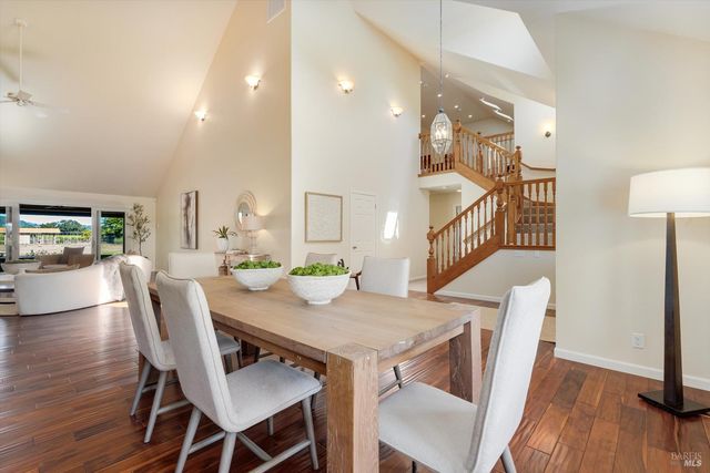 466 Pratt Ave, St. Helena, CA 94574