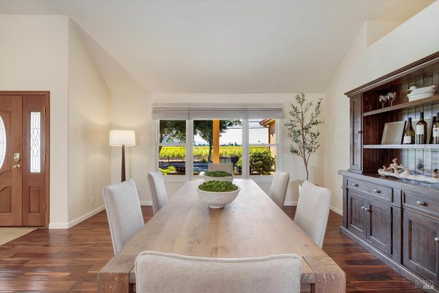 466 Pratt Ave, St. Helena, CA 94574