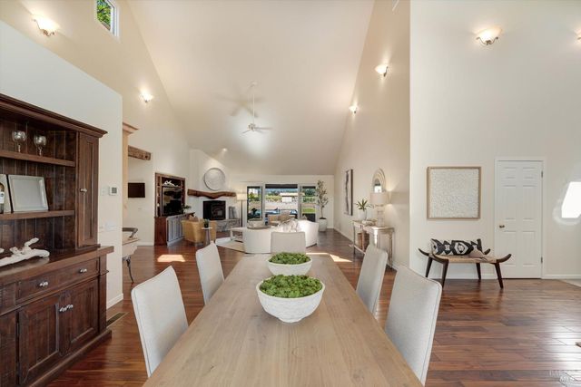 466 Pratt Ave, St. Helena, CA 94574