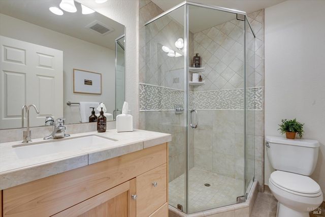 466 Pratt Ave, St. Helena, CA 94574