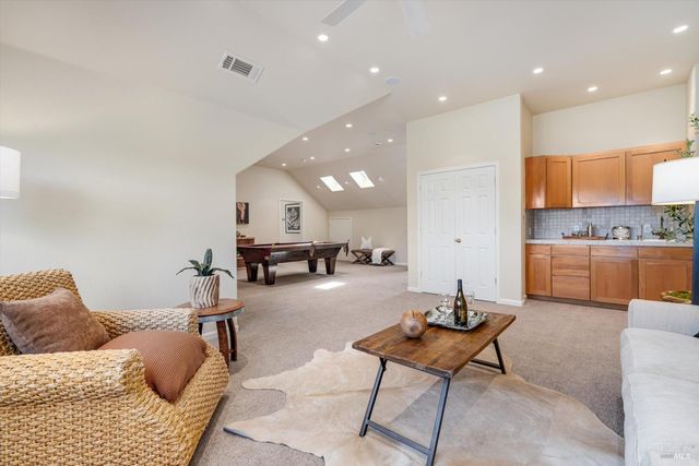 466 Pratt Ave, St. Helena, CA 94574