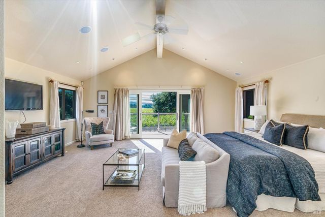 466 Pratt Ave, St. Helena, CA 94574