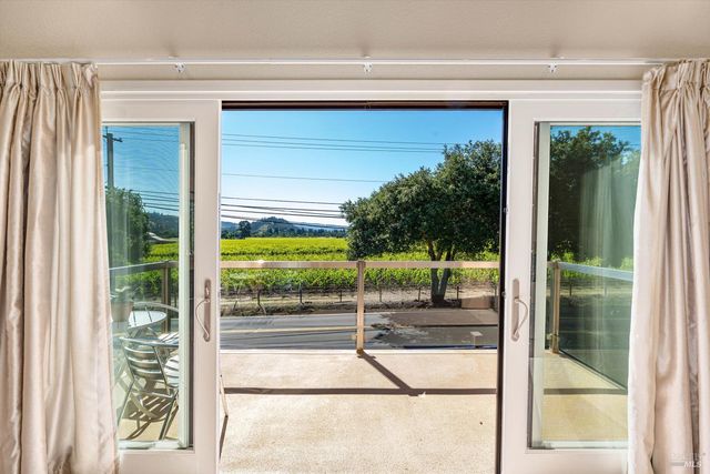 466 Pratt Ave, St. Helena, CA 94574