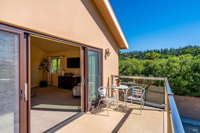 466 Pratt Ave, St. Helena, CA 94574