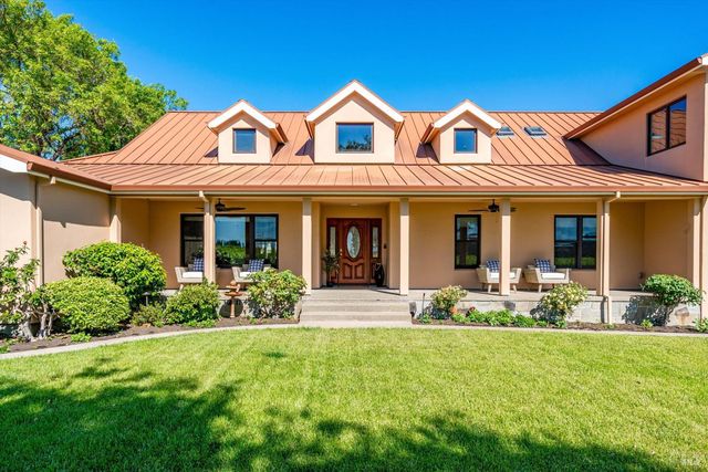 466 Pratt Ave, St. Helena, CA 94574