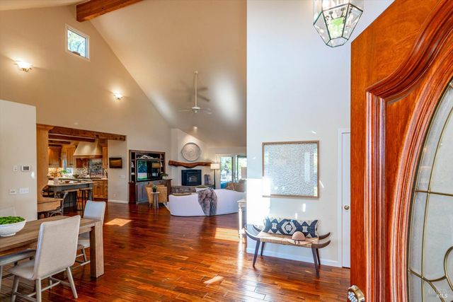 466 Pratt Ave, St. Helena, CA 94574