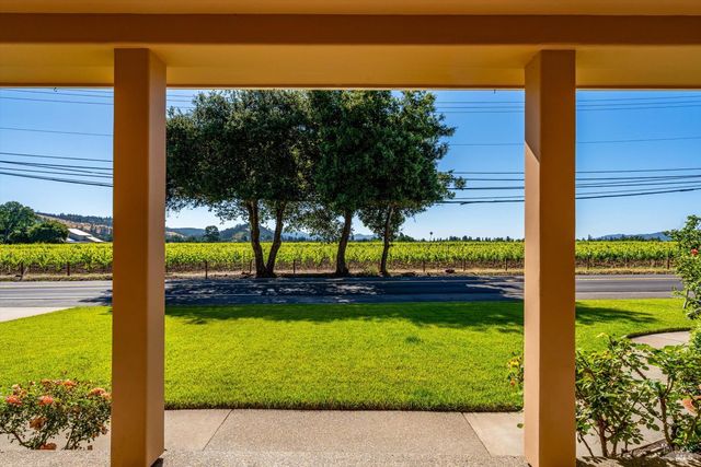 466 Pratt Ave, St. Helena, CA 94574