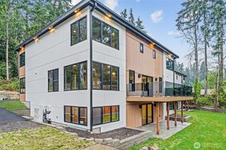 7905 240th Street SW, Edmonds, WA 98026