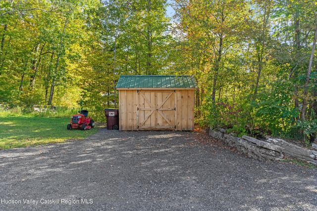 522 Starr Road, Ravena, NY 12143