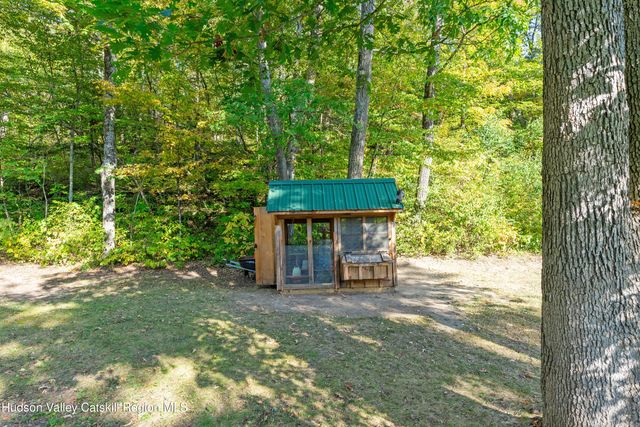 522 Starr Road, Ravena, NY 12143