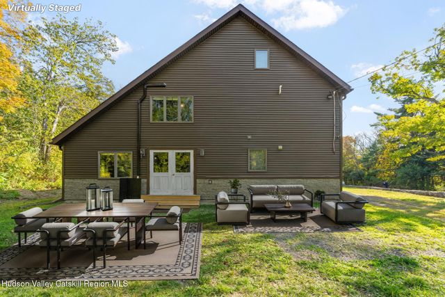 522 Starr Road, Ravena, NY 12143