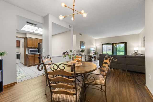 2275 Youngman Avenue 106W, Saint Paul, MN 55116