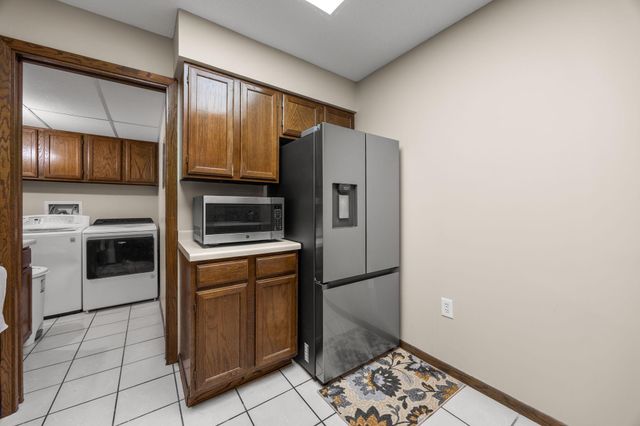 2275 Youngman Avenue 106W, Saint Paul, MN 55116