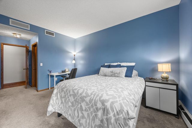 2275 Youngman Avenue 106W, Saint Paul, MN 55116