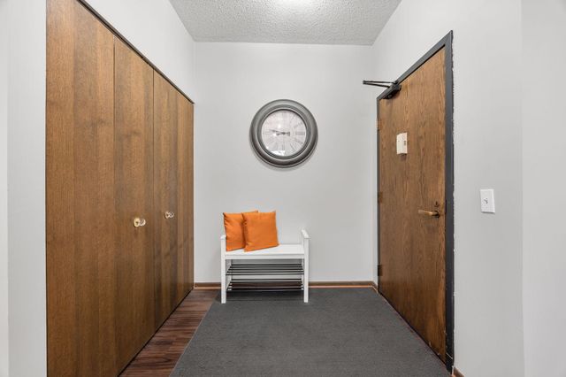 2275 Youngman Avenue 106W, Saint Paul, MN 55116