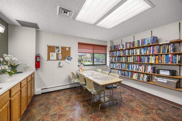2275 Youngman Avenue 106W, Saint Paul, MN 55116