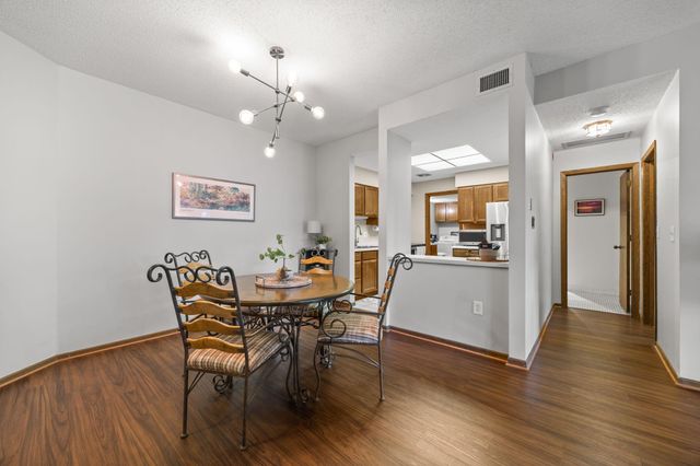 2275 Youngman Avenue 106W, Saint Paul, MN 55116