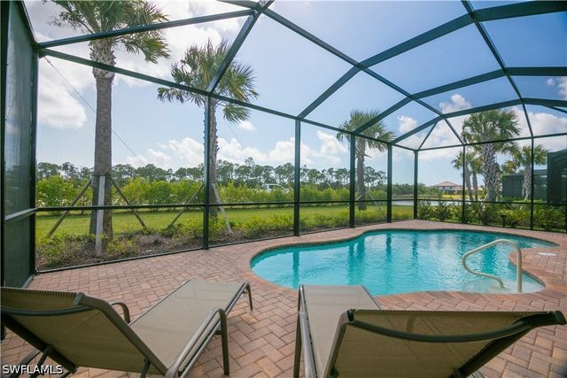 1466 Artesia DR W, Naples, FL 34113