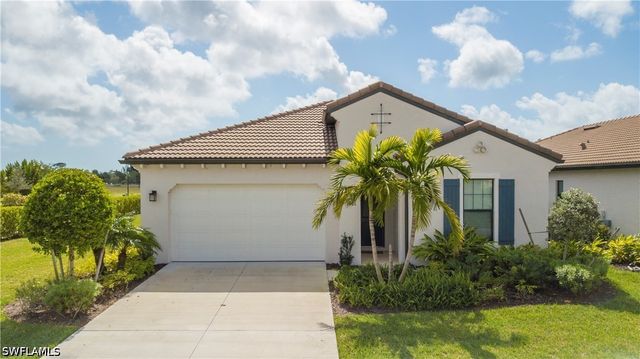 1466 Artesia DR W, Naples, FL 34113