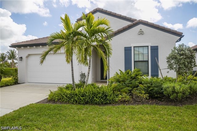 1466 Artesia DR W, Naples, FL 34113