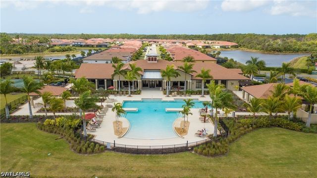 1466 Artesia DR W, Naples, FL 34113