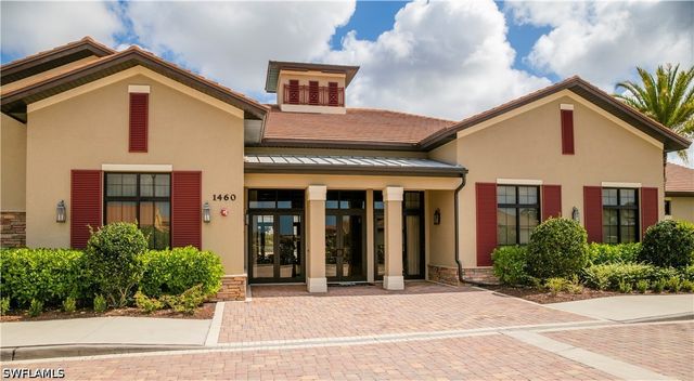 1466 Artesia DR W, Naples, FL 34113