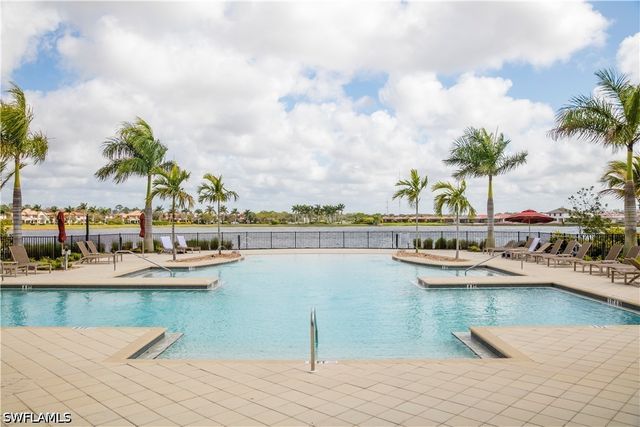 1466 Artesia DR W, Naples, FL 34113