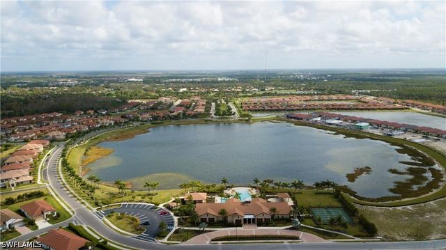 1466 Artesia DR W, Naples, FL 34113