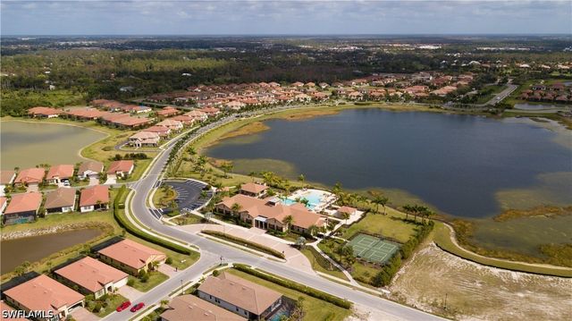 1466 Artesia DR W, Naples, FL 34113