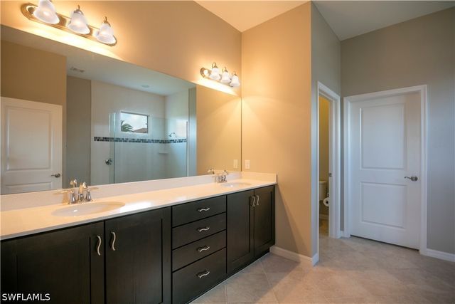 1466 Artesia DR W, Naples, FL 34113