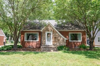 261 Malden Street, Akron, OH 44313