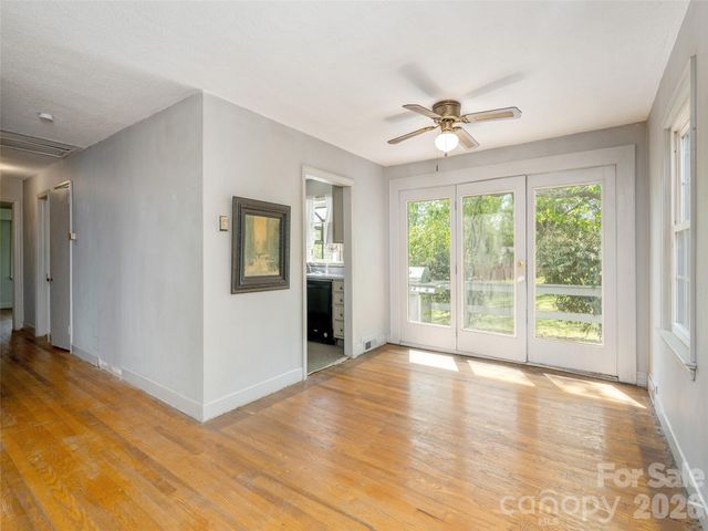 508 Higate Road, Hendersonville, NC 28791