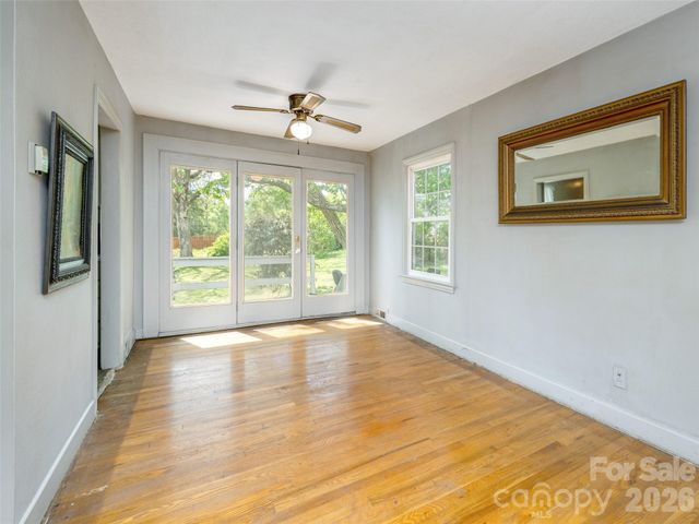 508 Higate Road, Hendersonville, NC 28791