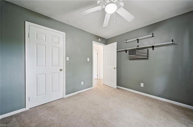 908 Landing Creek DR, Chesapeake, VA 23323