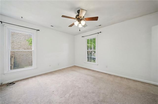 908 Landing Creek DR, Chesapeake, VA 23323