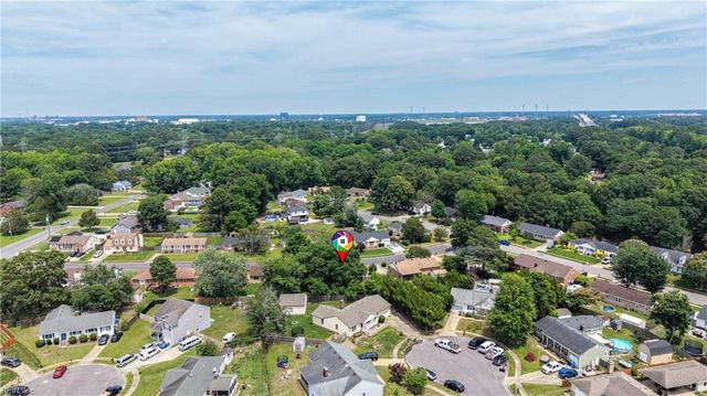 908 Landing Creek DR, Chesapeake, VA 23323