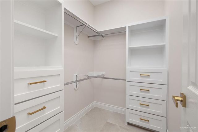 2513 Afortunado Avenue, Donna, TX 78537