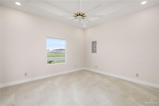 2513 Afortunado Avenue, Donna, TX 78537