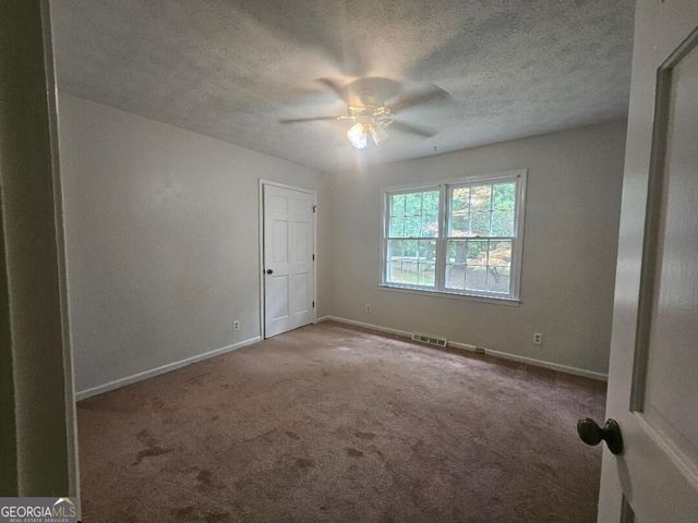 38 Ridgeview Drive SE, Silver Creek, GA 30173