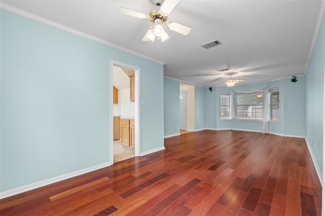 706 Grapevine DR, Cedar Park, TX 78613