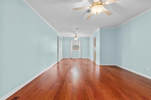 706 Grapevine DR, Cedar Park, TX 78613