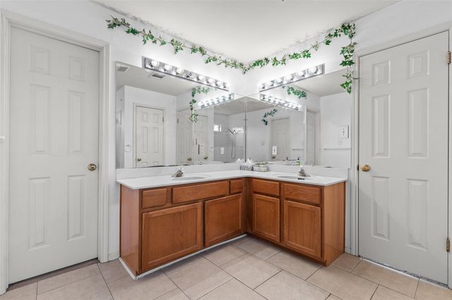 706 Grapevine DR, Cedar Park, TX 78613