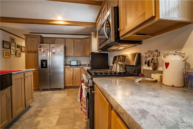 7077 Stearns Road, Floyd, NY 13440