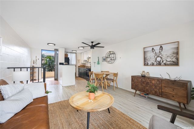 68-090 Au Street E304, Waialua, HI 96791