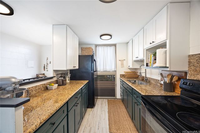 68-090 Au Street E304, Waialua, HI 96791