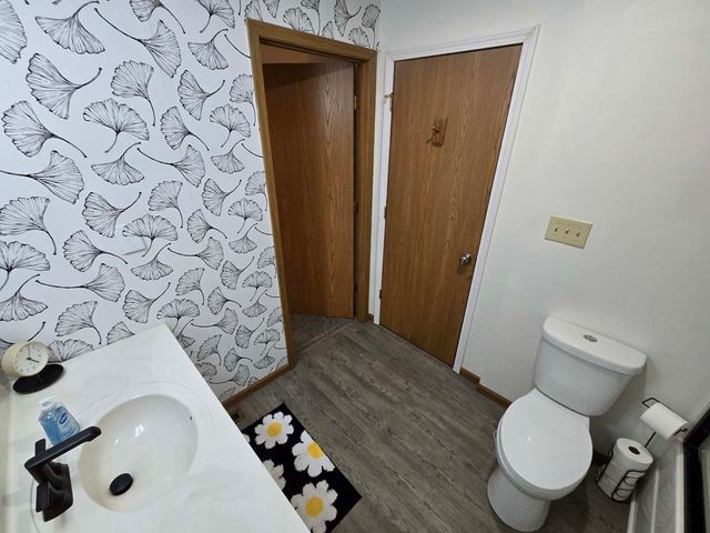 15610 Lakeview Lane, Mt Vernon, IL 62864