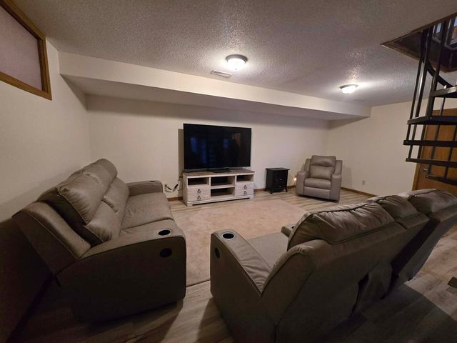 15610 Lakeview Lane, Mt Vernon, IL 62864