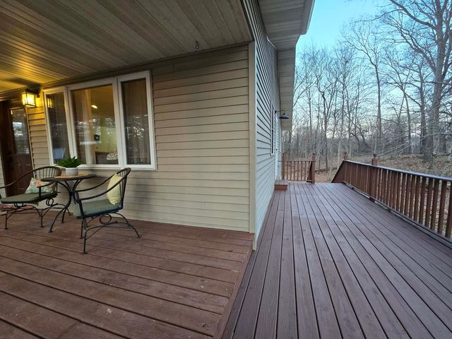 15610 Lakeview Lane, Mt Vernon, IL 62864