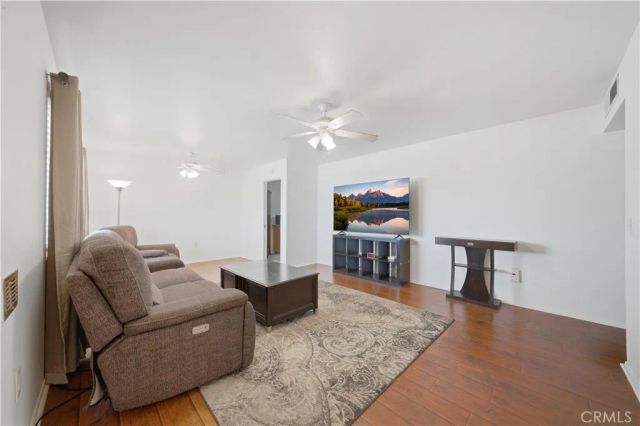 28561 Middlebury, Sun City, CA 92586