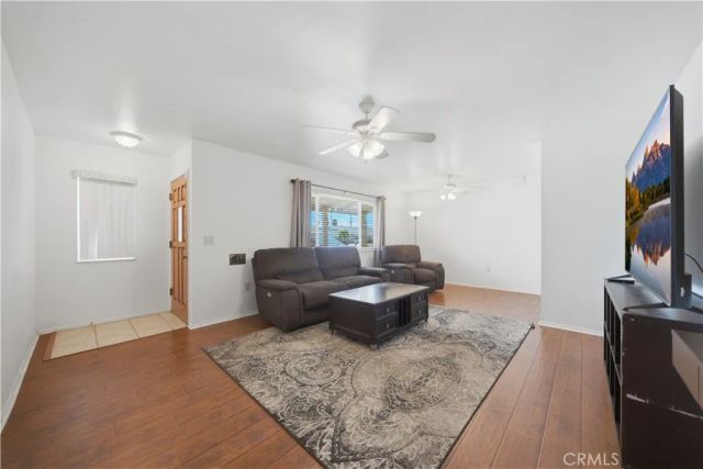 28561 Middlebury, Sun City, CA 92586